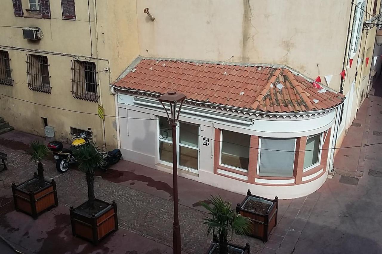 Magnifique Studio au cœur historique de Fréjus Exterior foto