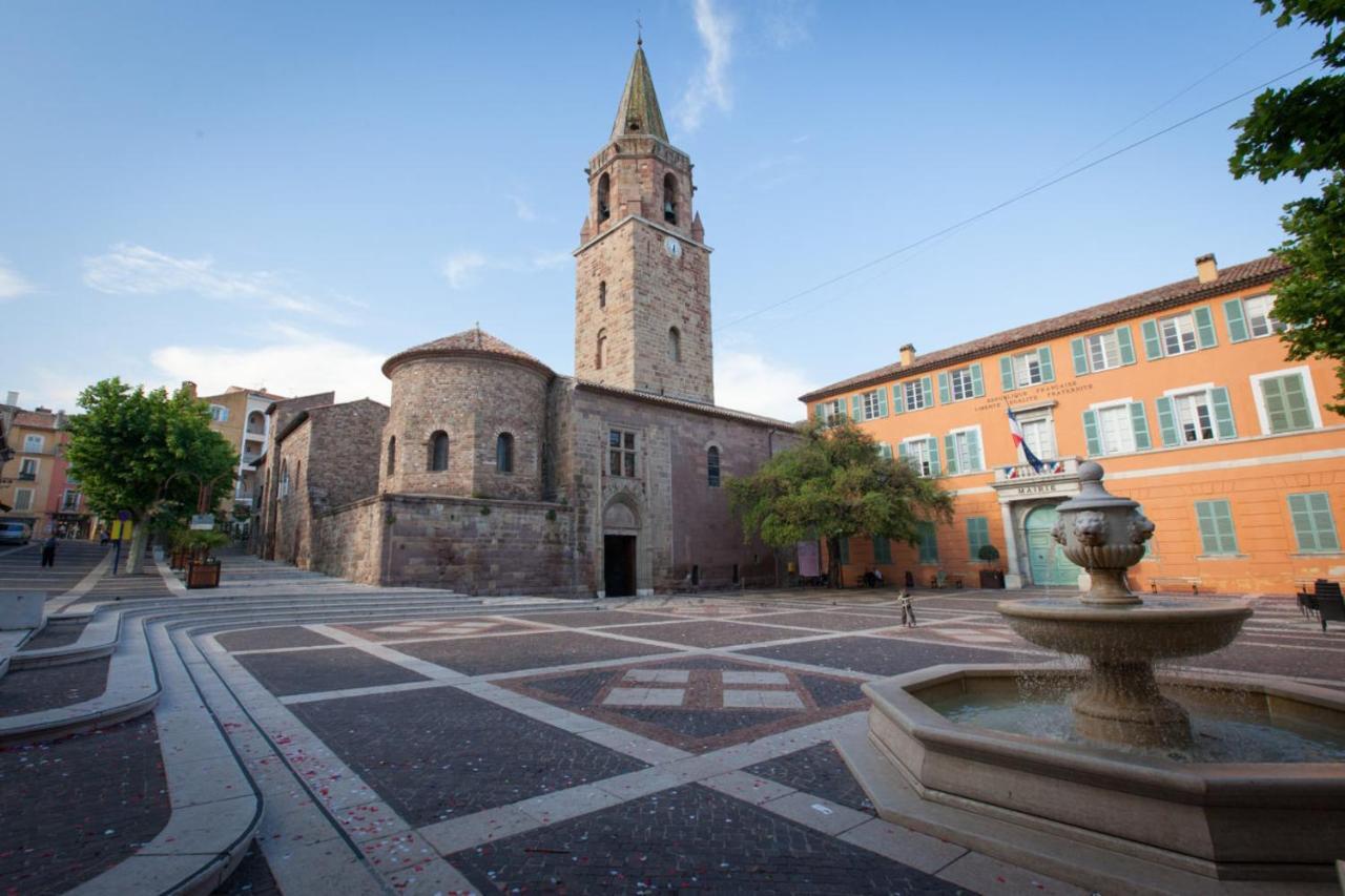 Magnifique Studio au cœur historique de Fréjus Exterior foto